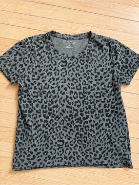 Lucky Brand Women's Olive Green and black Leopard Print Short Sleeve Tee